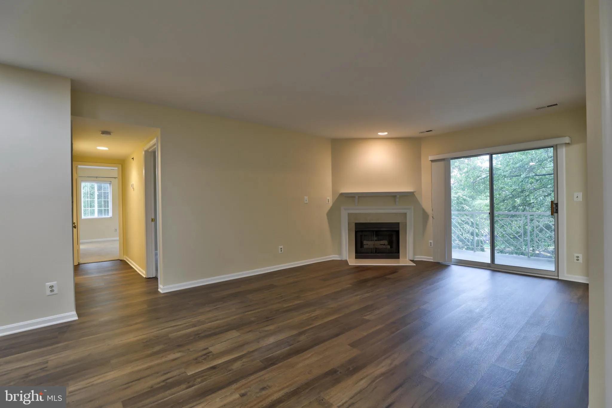 Lutherville Timonium, Maryland 21093, United States, 2 Bedrooms Bedrooms, ,2 BathroomsBathrooms,Residential,Active,129588