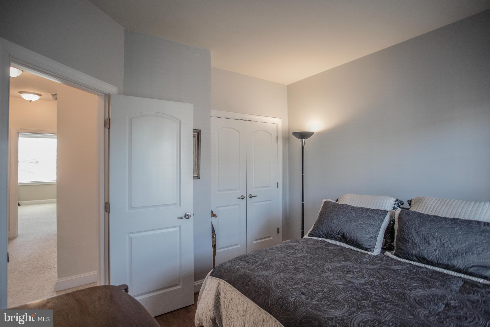 POTOMAC CLUB - Residential