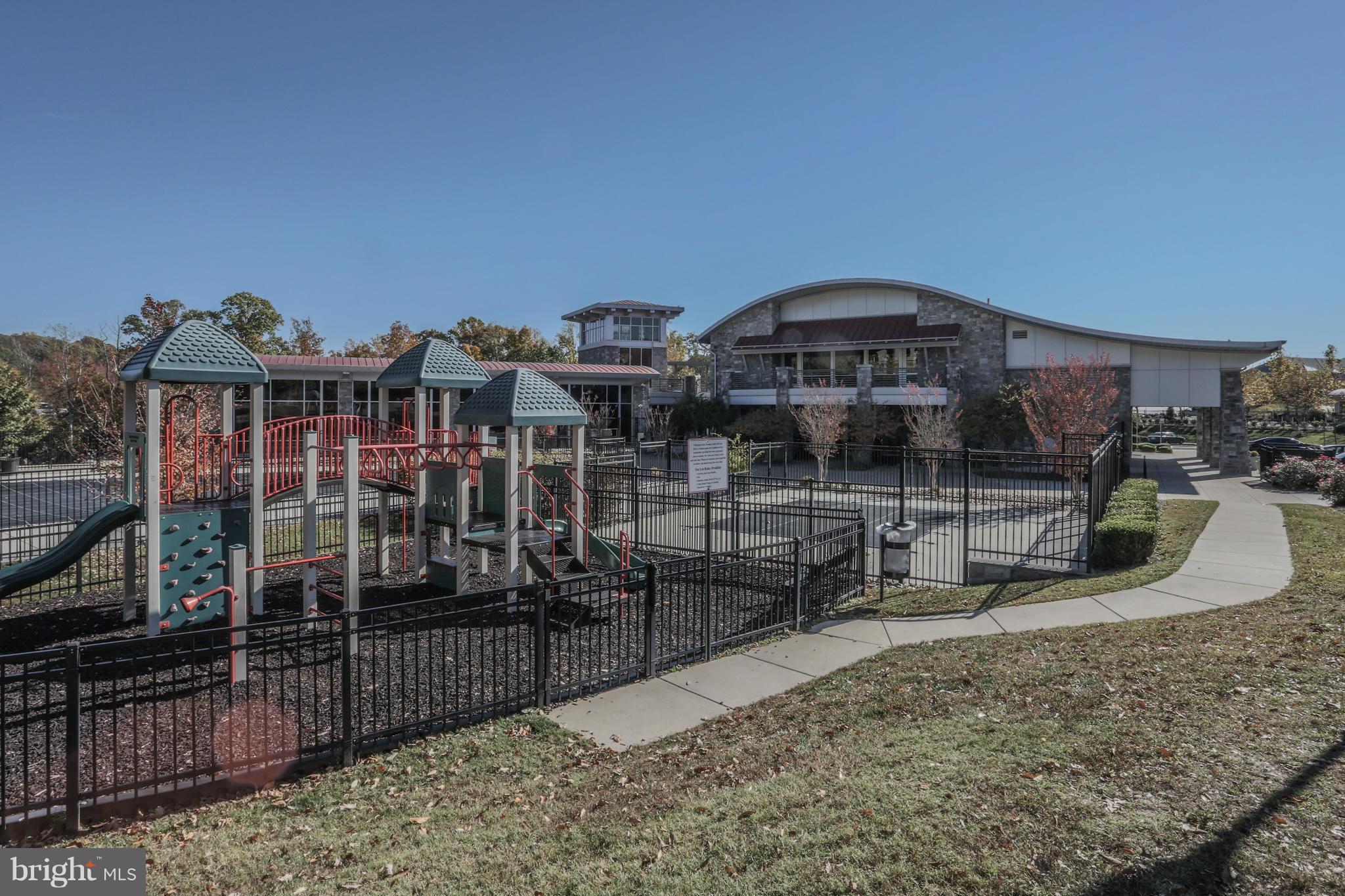 POTOMAC CLUB - Residential