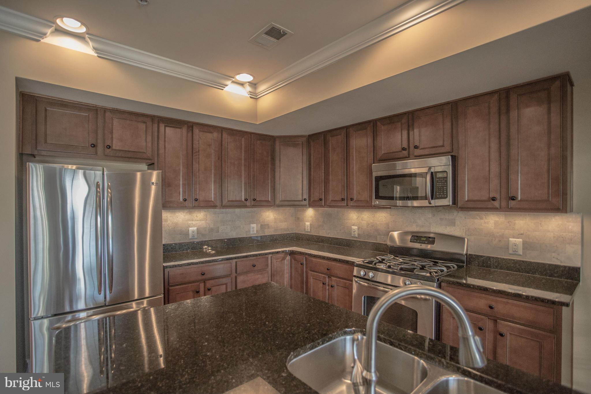 POTOMAC CLUB - Residential