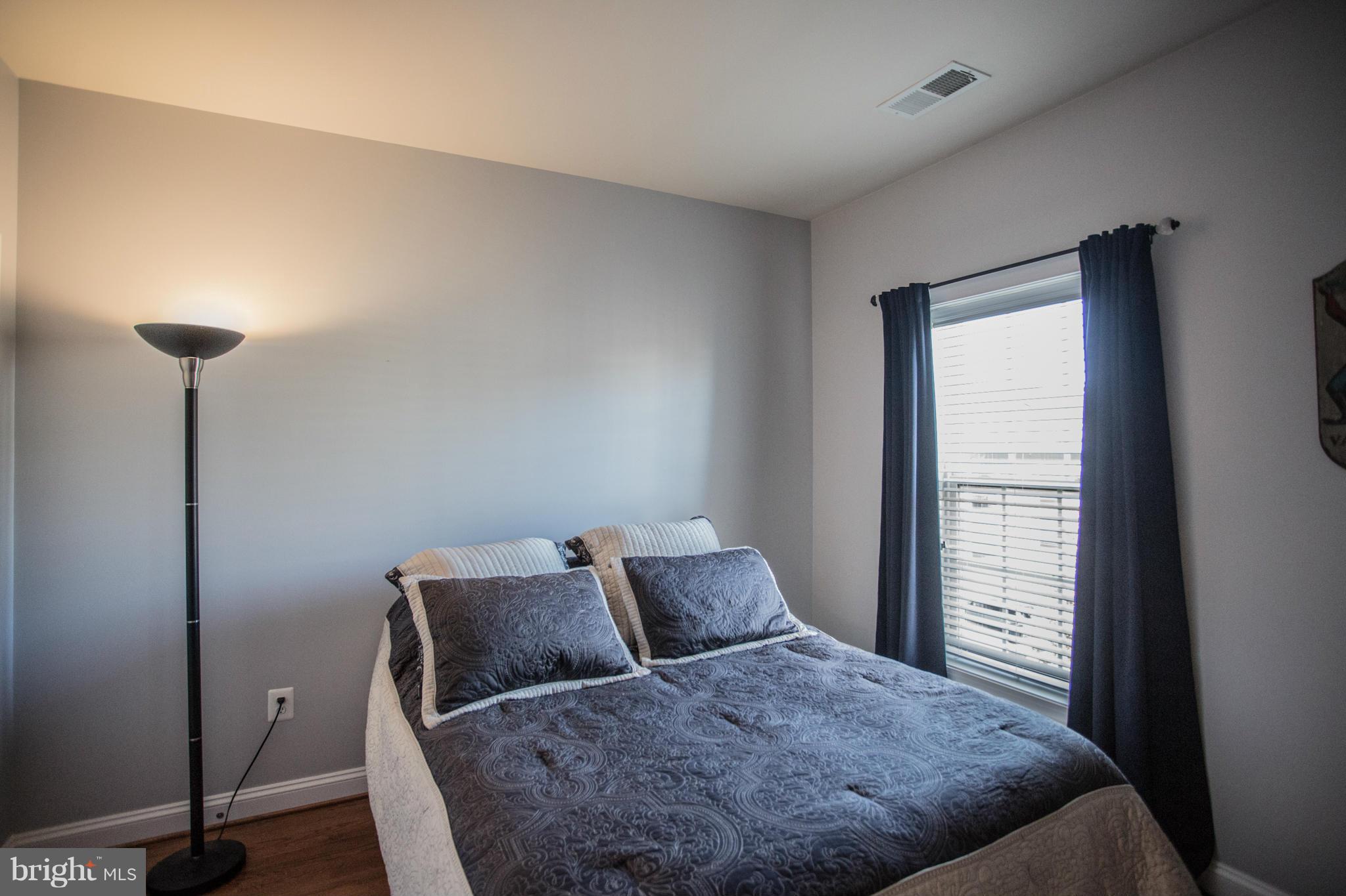 POTOMAC CLUB - Residential