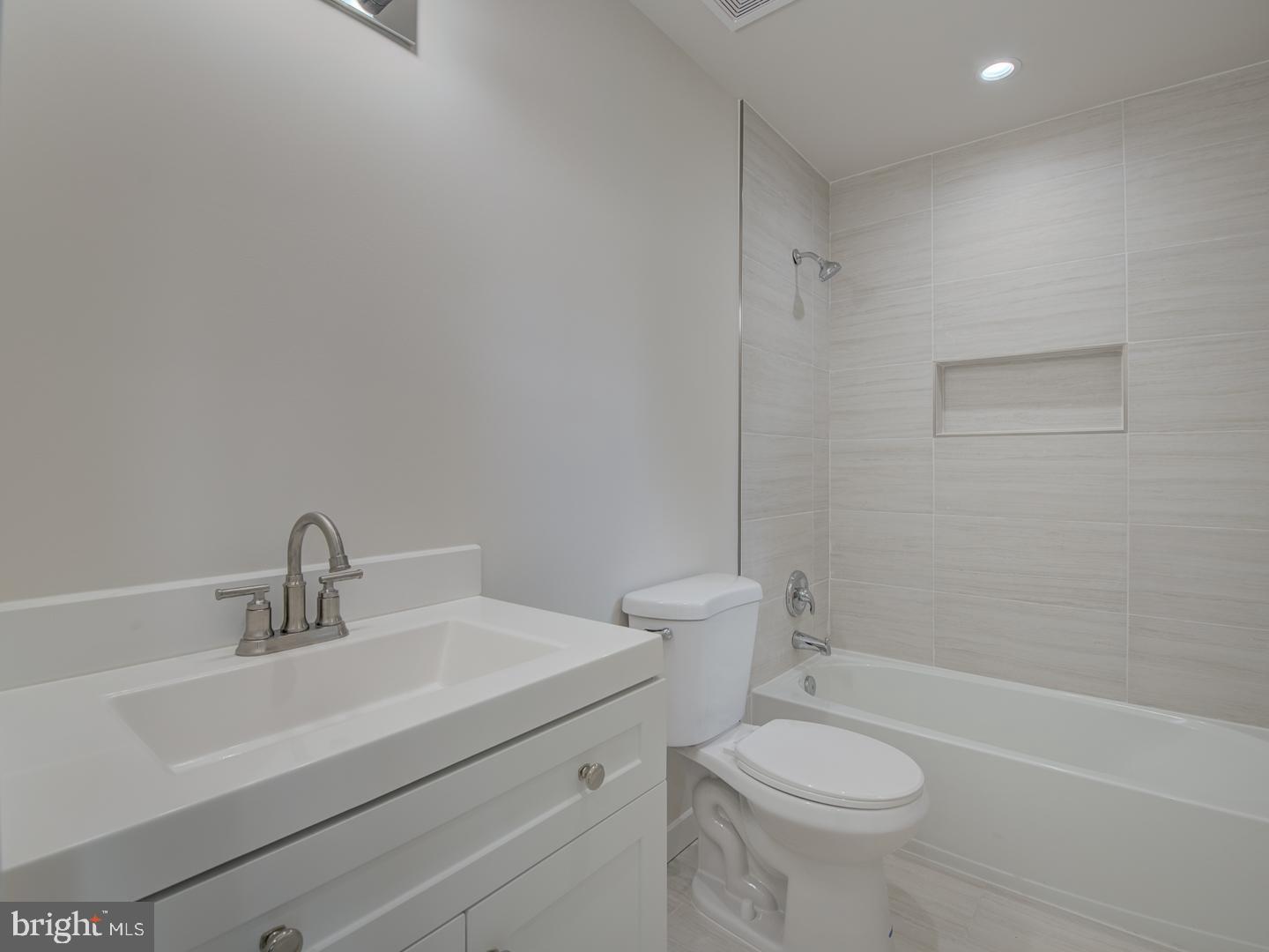 HAYMARKET - Residential Lease