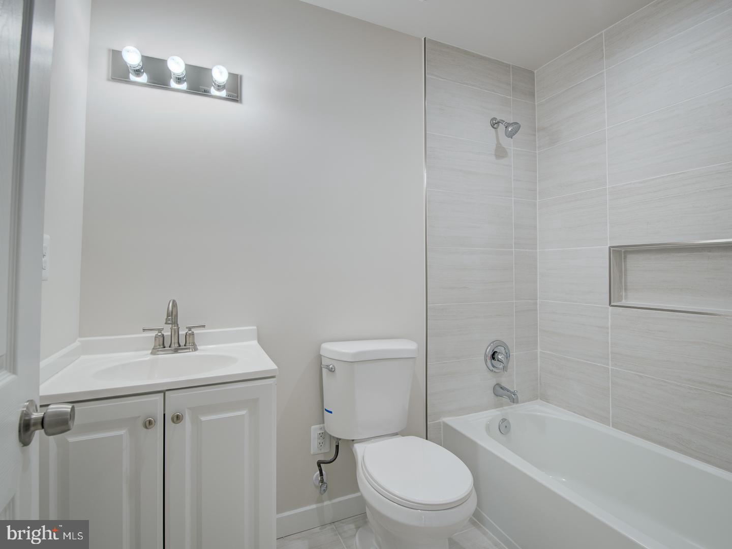 HAYMARKET - Residential Lease