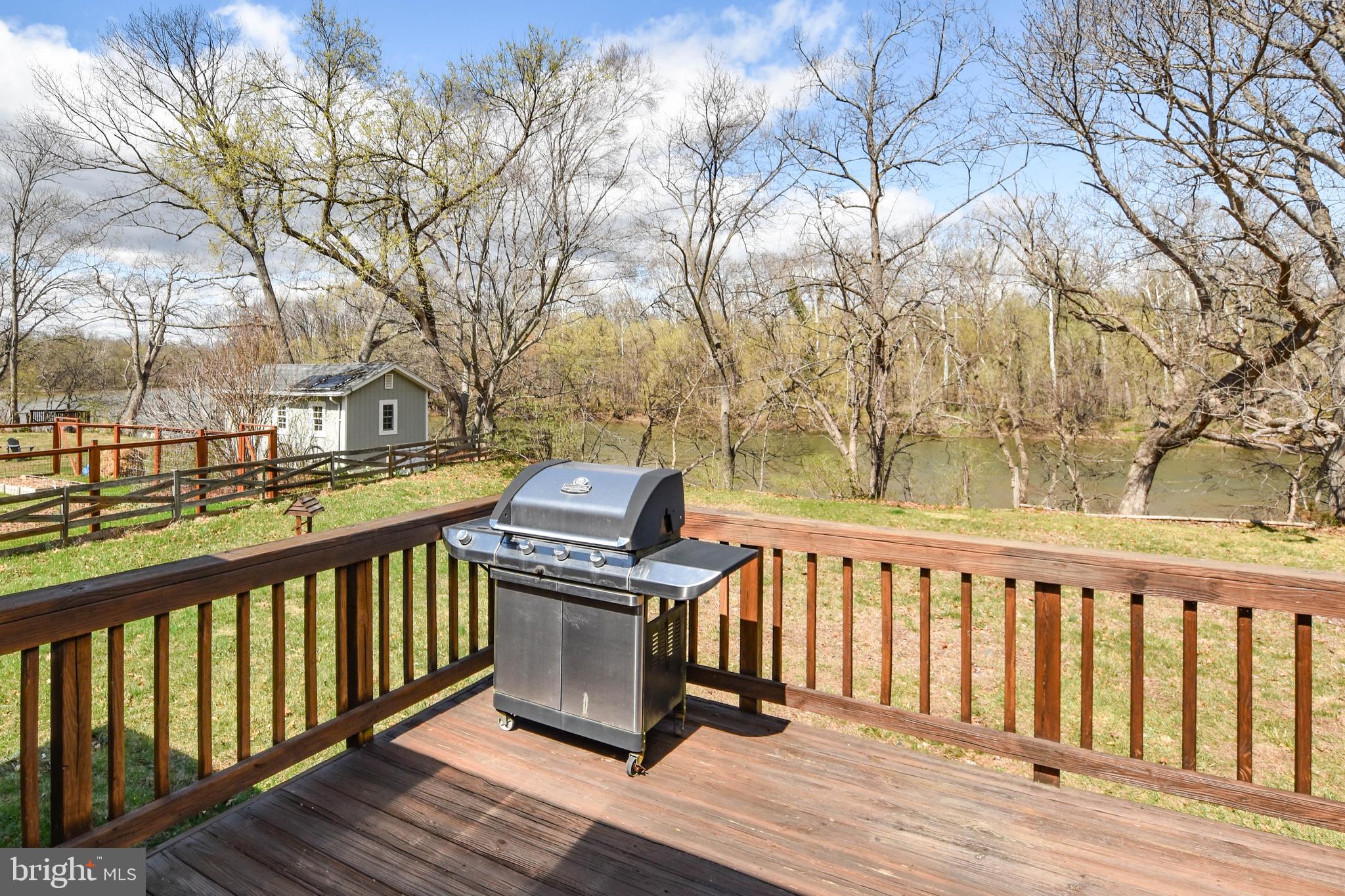 BROAD RUN FARMS - Residential