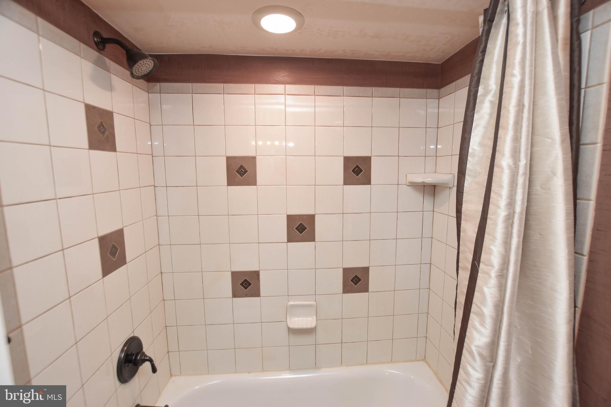 BROAD RUN FARMS - Residential