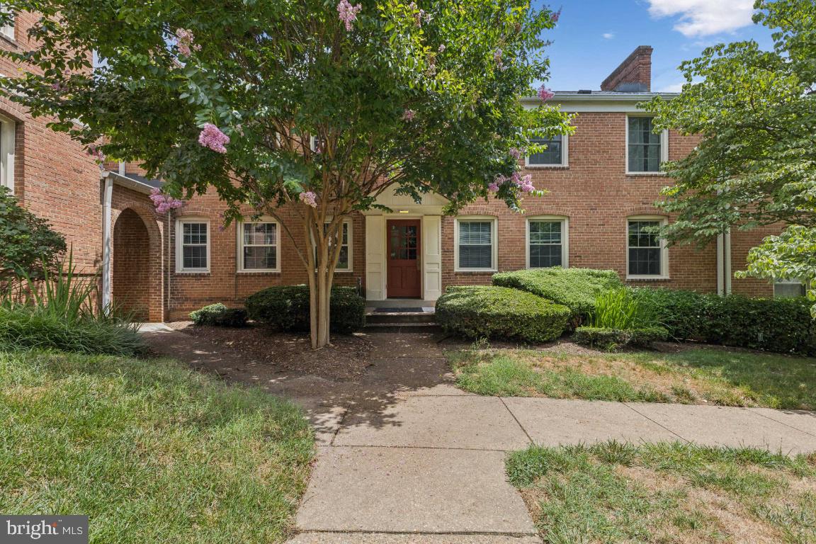 2803 ARLINGTON BOULEVARD 130