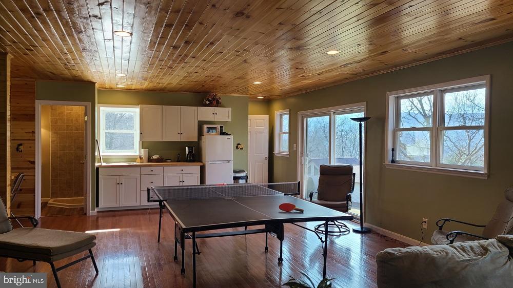 BLACKTHORN MOUNTAIN ESTATES - Residential