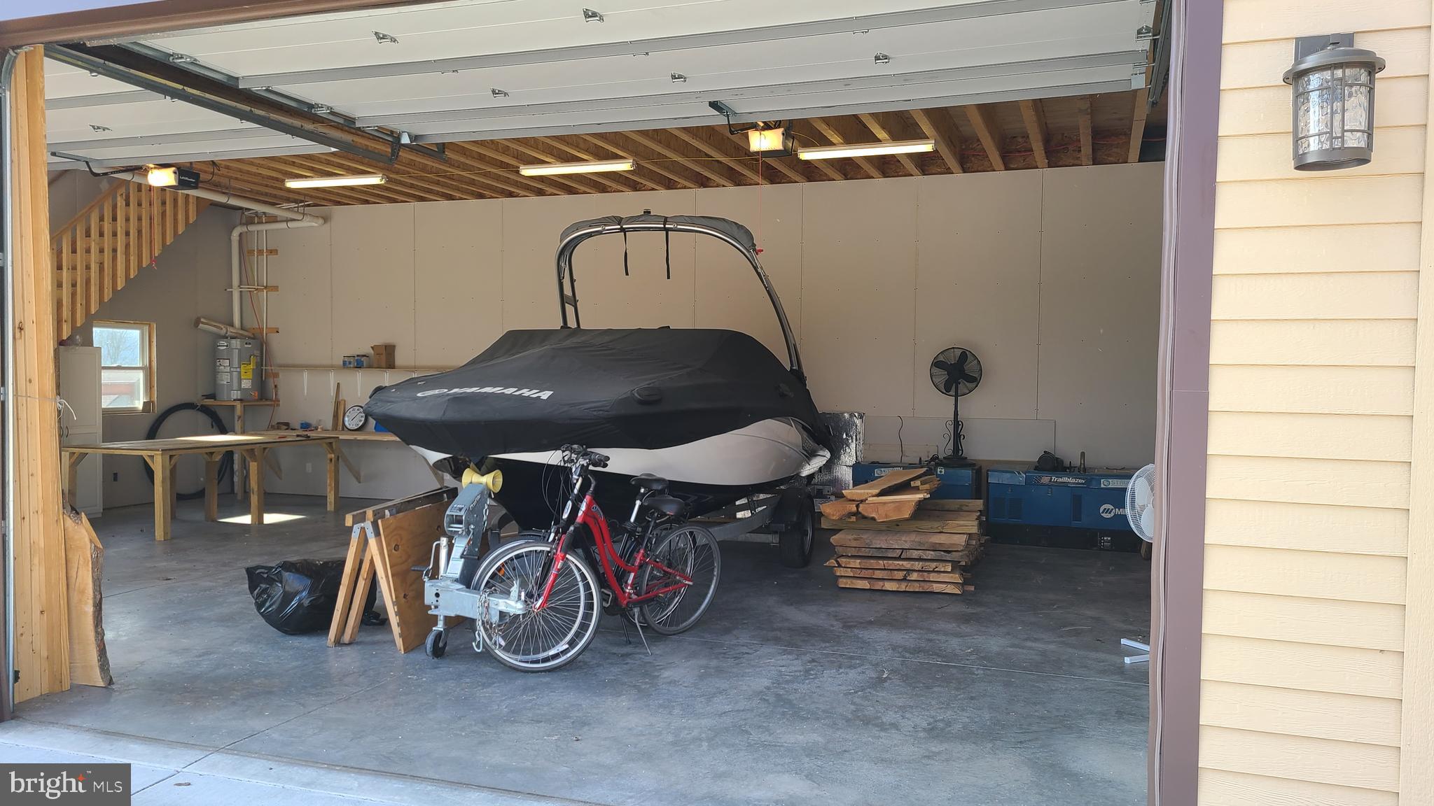 BLACKTHORN MOUNTAIN ESTATES - Residential