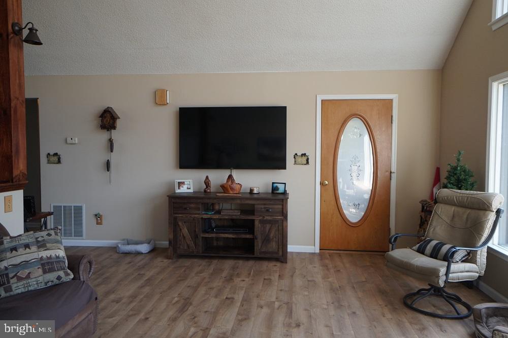 BLACKTHORN MOUNTAIN ESTATES - Residential