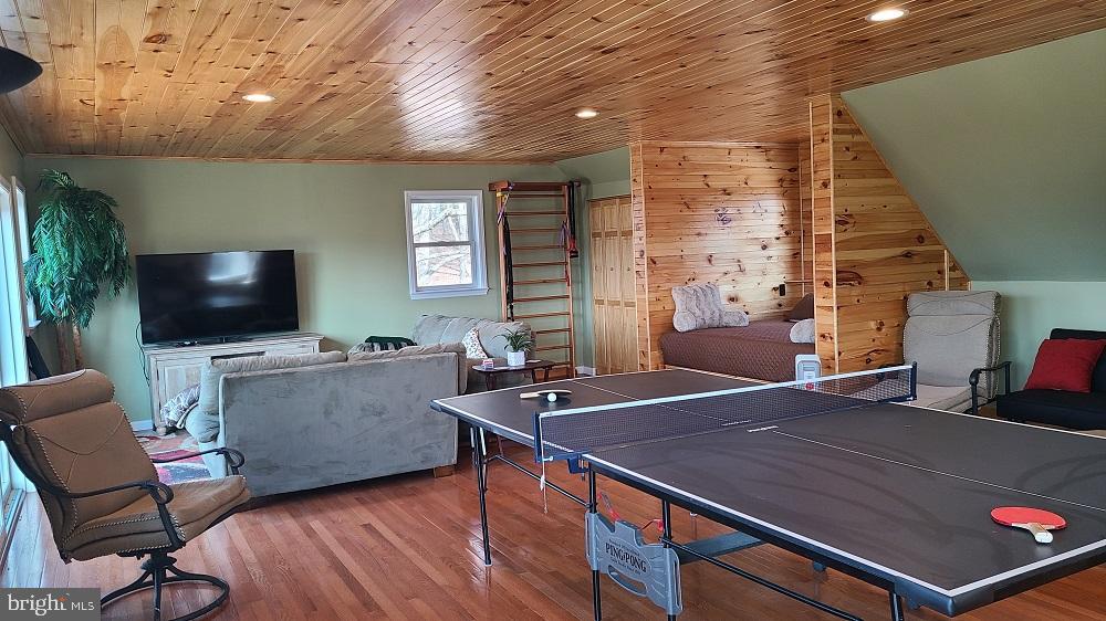 BLACKTHORN MOUNTAIN ESTATES - Residential