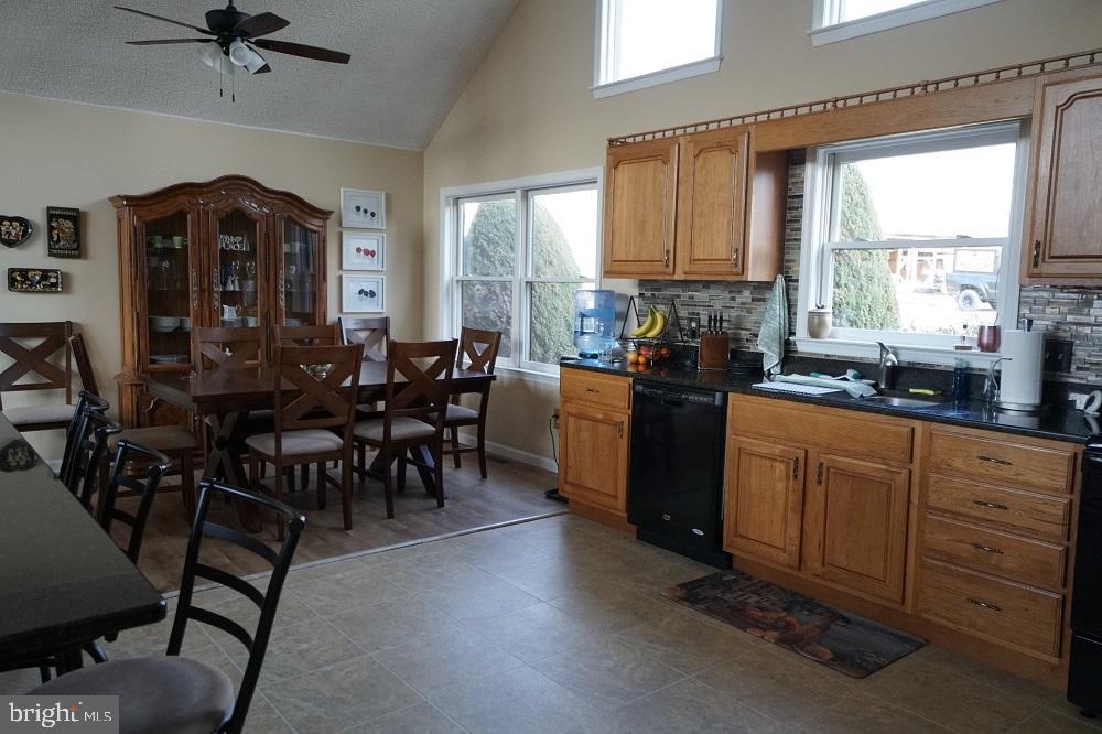 BLACKTHORN MOUNTAIN ESTATES - Residential