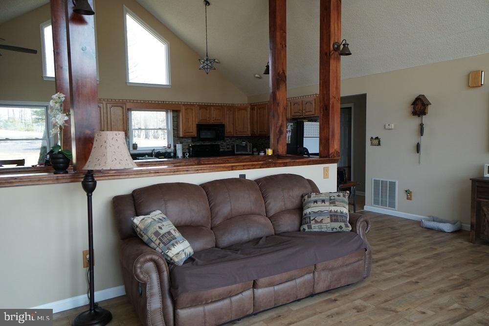 BLACKTHORN MOUNTAIN ESTATES - Residential