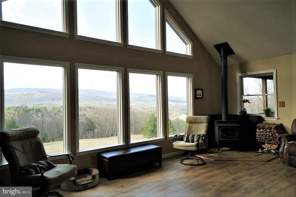 BLACKTHORN MOUNTAIN ESTATES - Residential