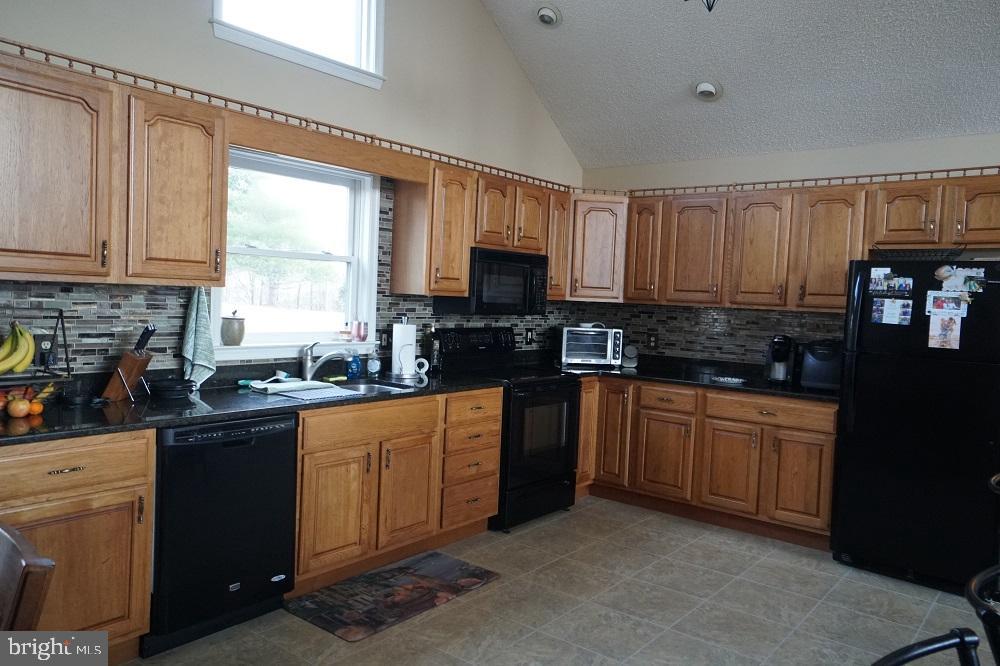 BLACKTHORN MOUNTAIN ESTATES - Residential