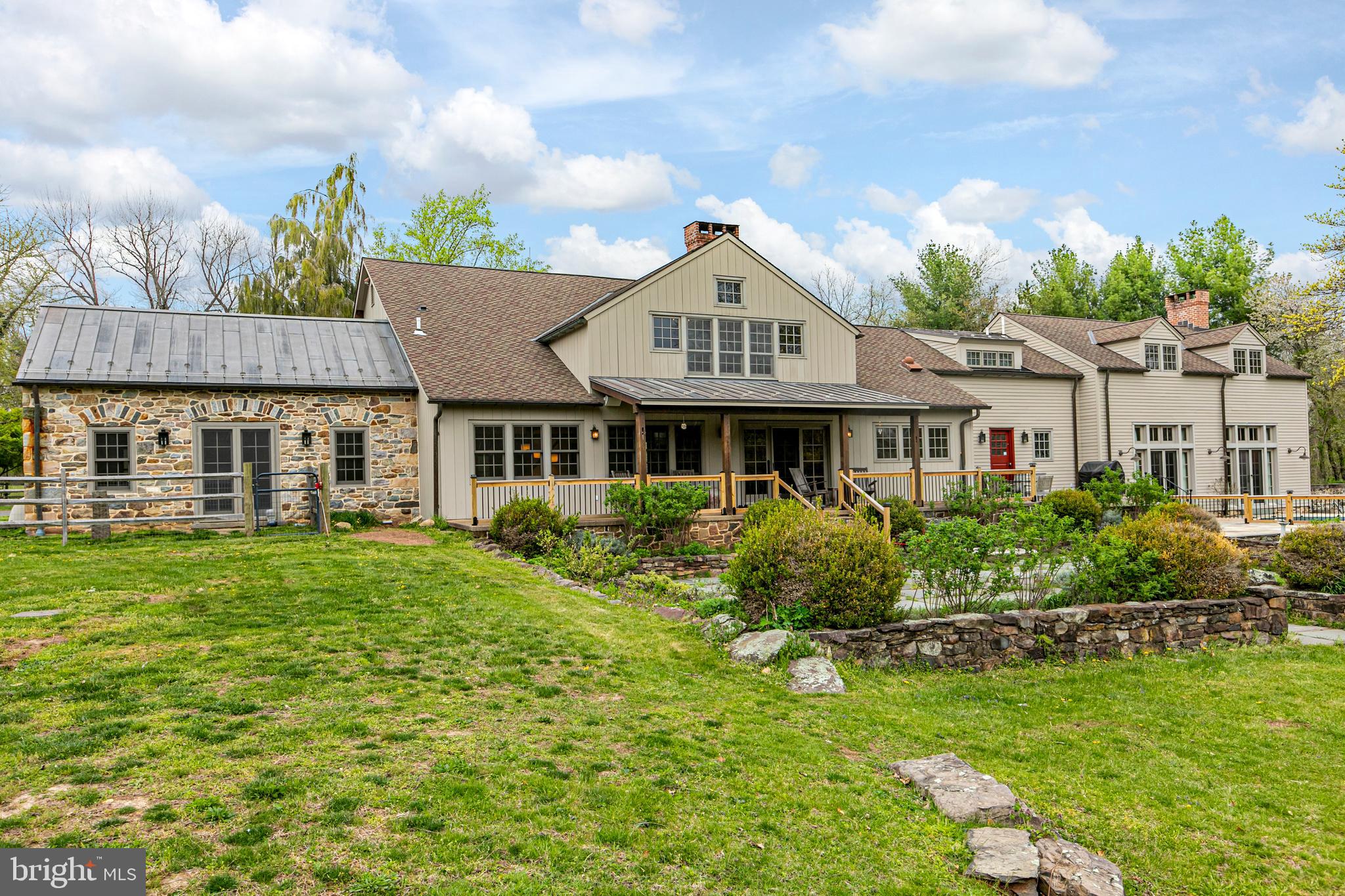 111 E PROSPECT STREET