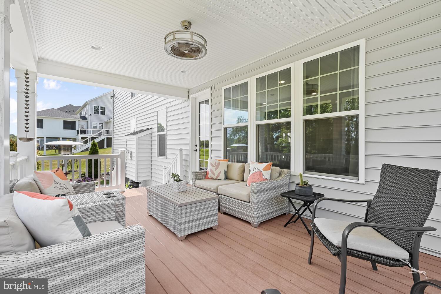 FAIRLANE FARM - Residential