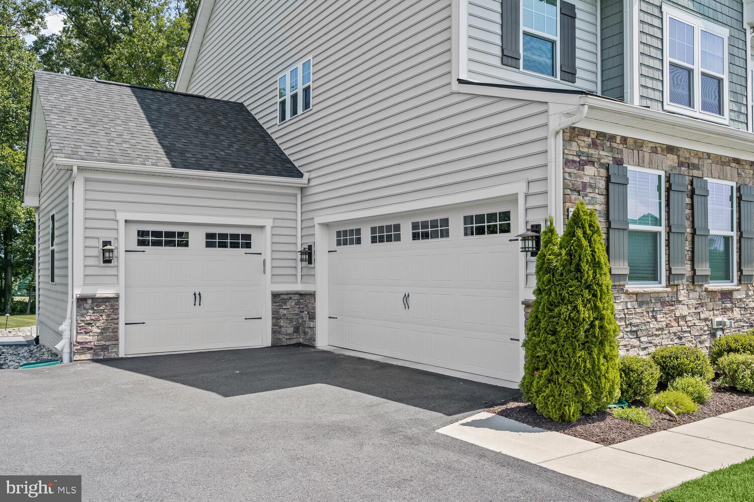 FAIRLANE FARM - Residential