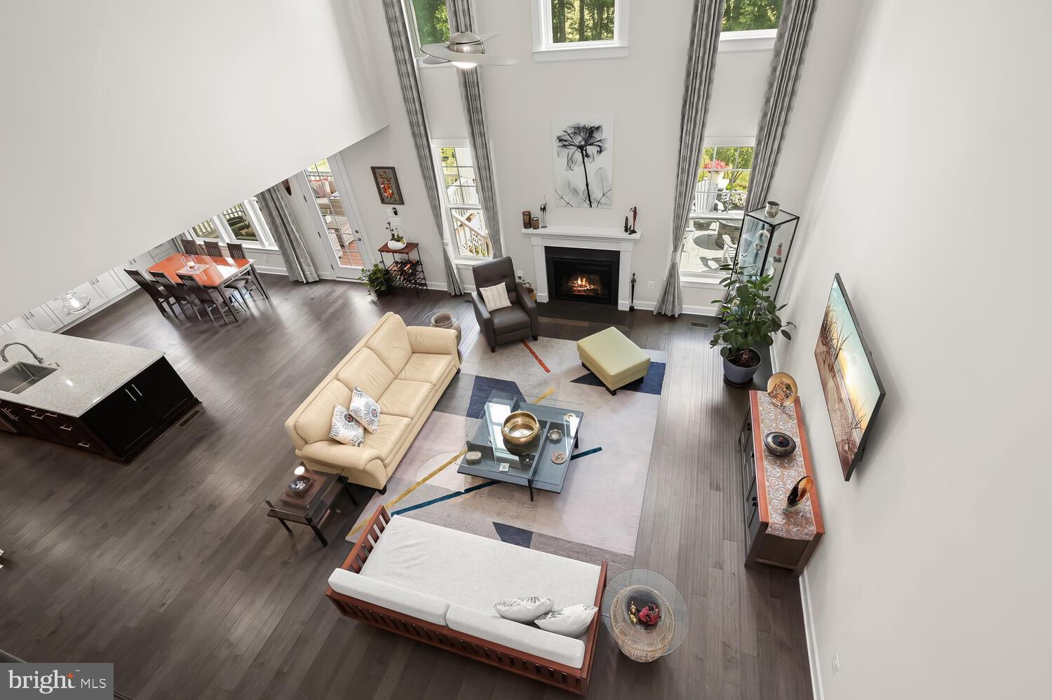 FAIRLANE FARM - Residential