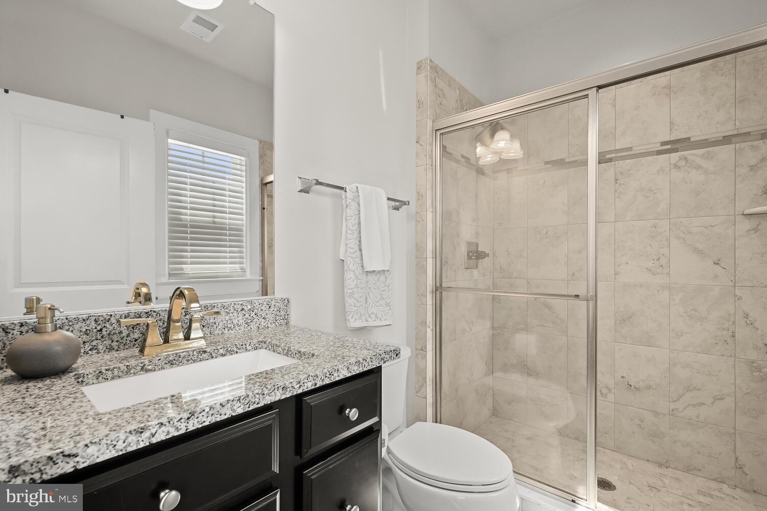 FAIRLANE FARM - Residential