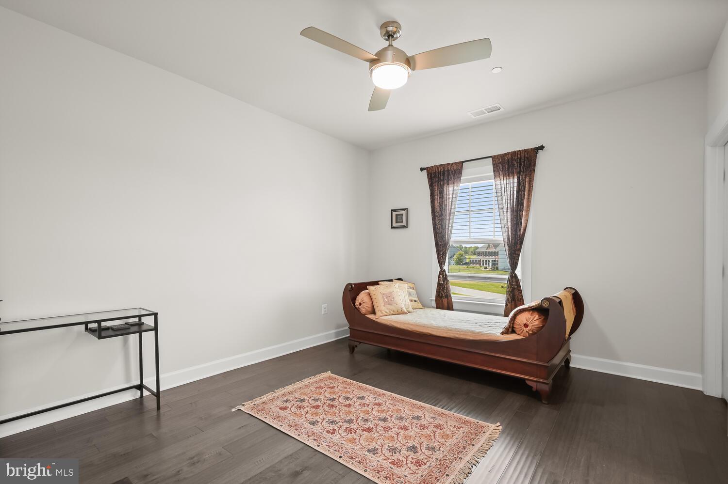 FAIRLANE FARM - Residential