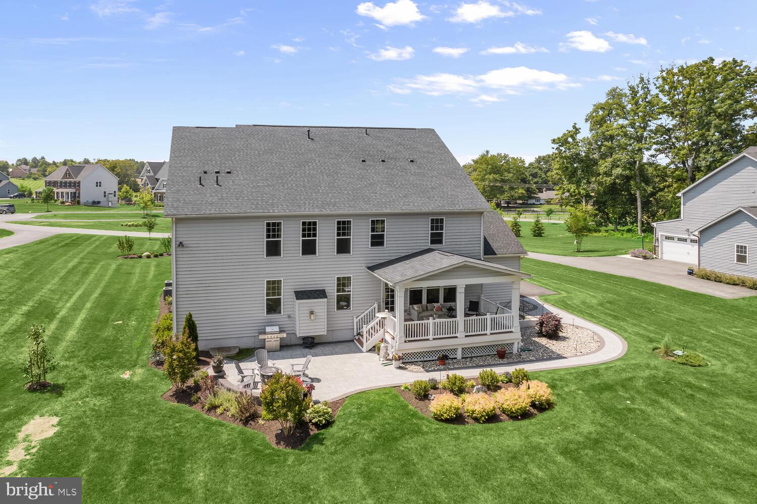 FAIRLANE FARM - Residential