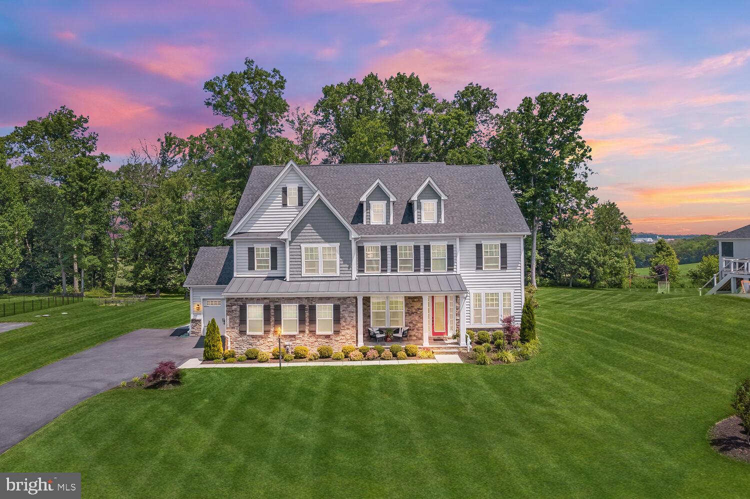 FAIRLANE FARM - Residential