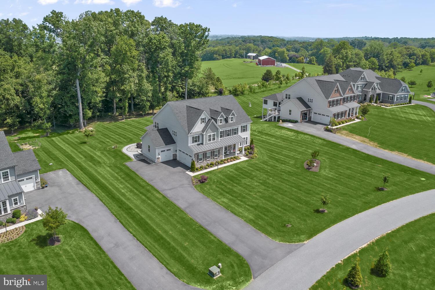 FAIRLANE FARM - Residential