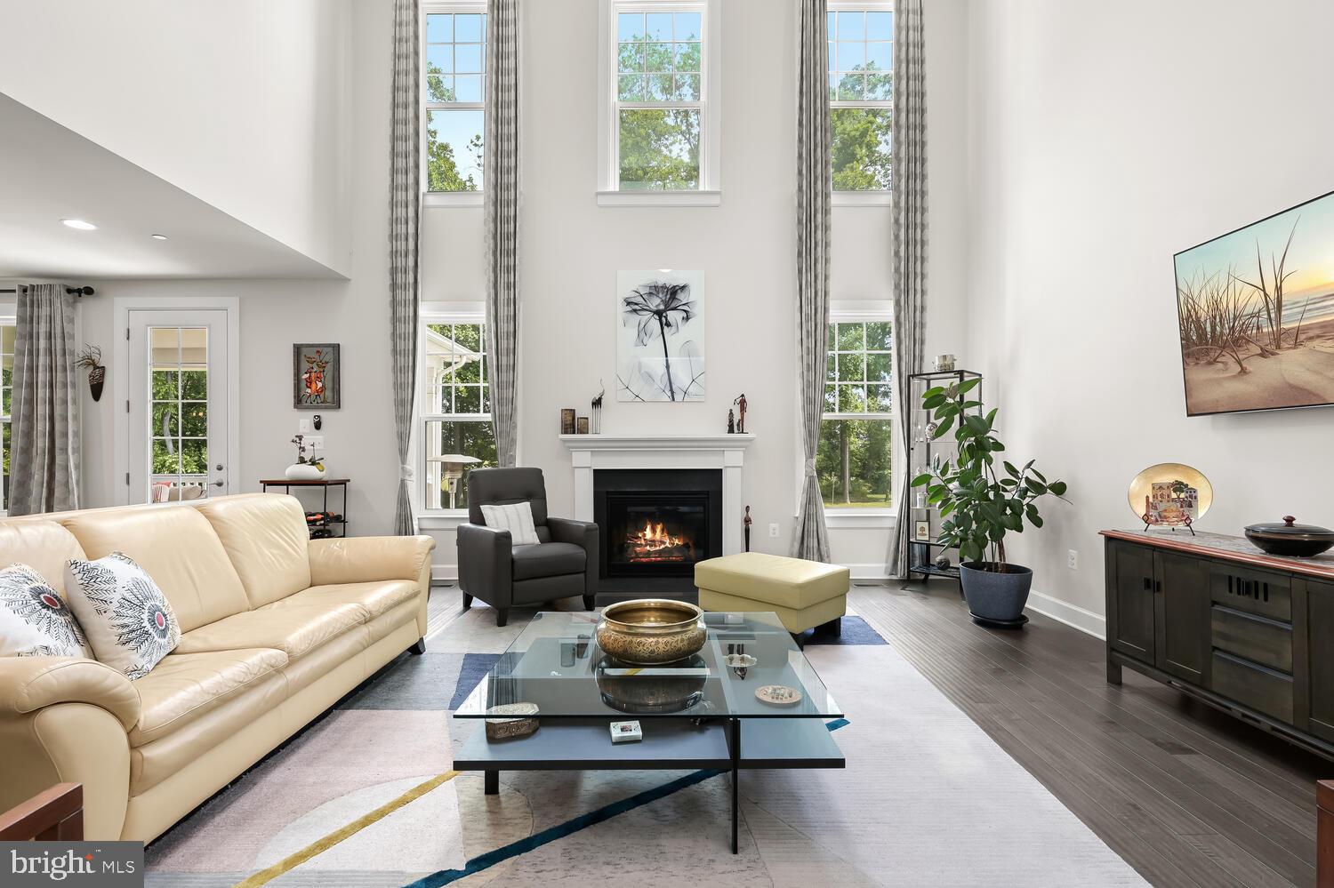 FAIRLANE FARM - Residential