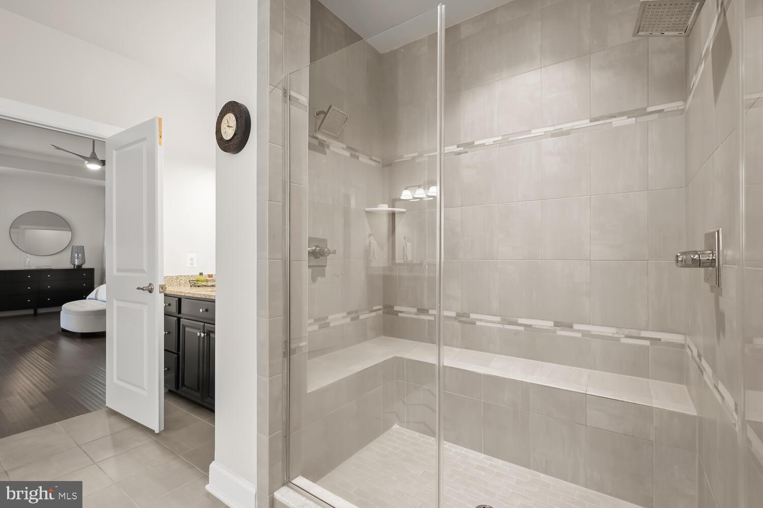 FAIRLANE FARM - Residential