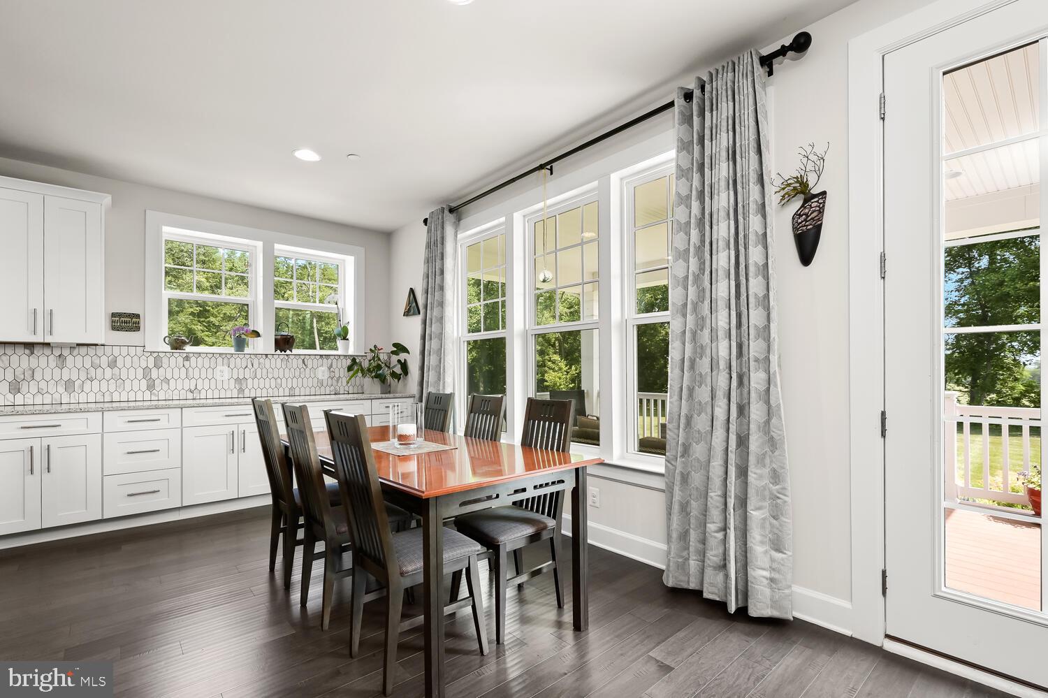 FAIRLANE FARM - Residential