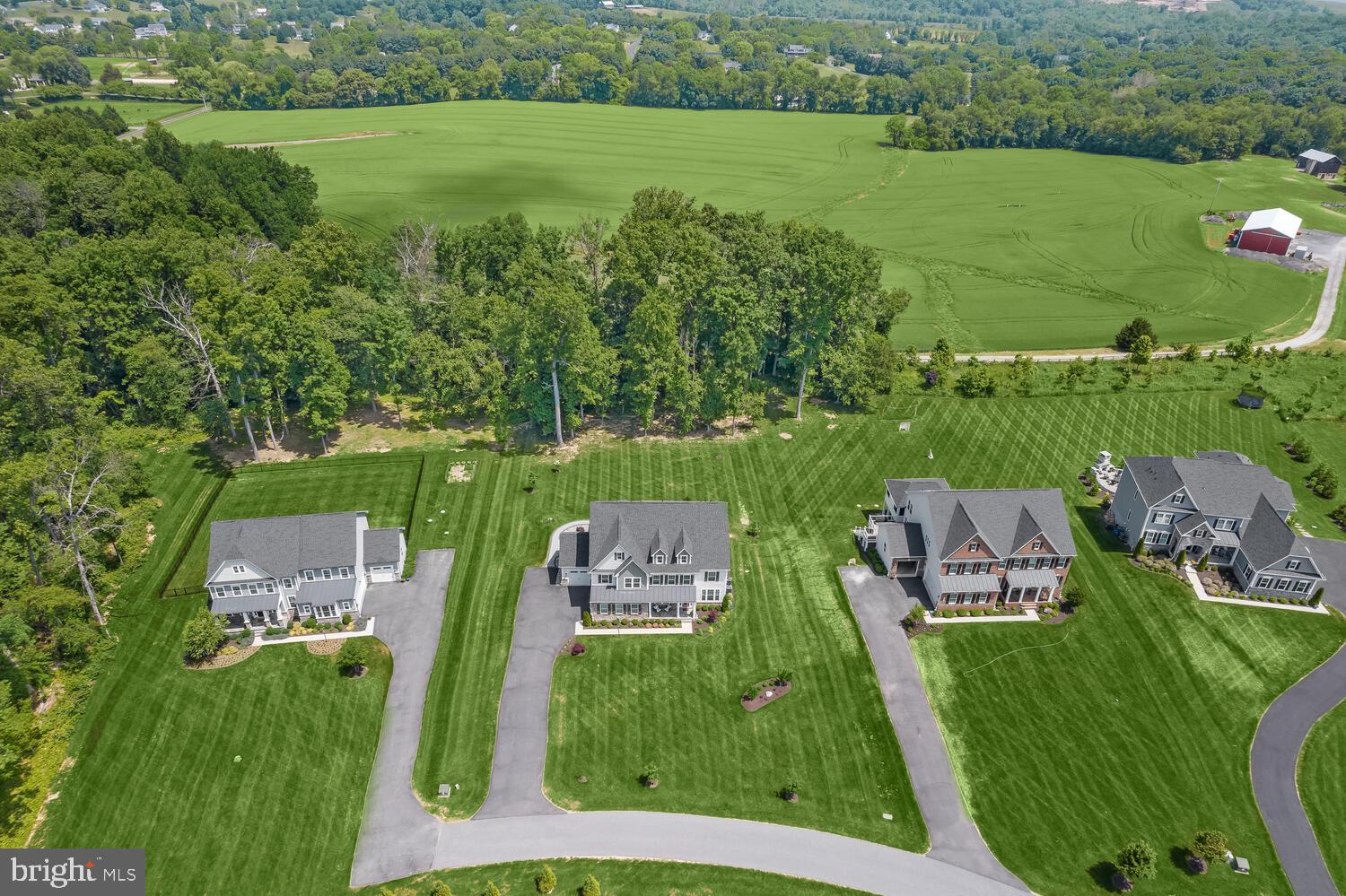 FAIRLANE FARM - Residential