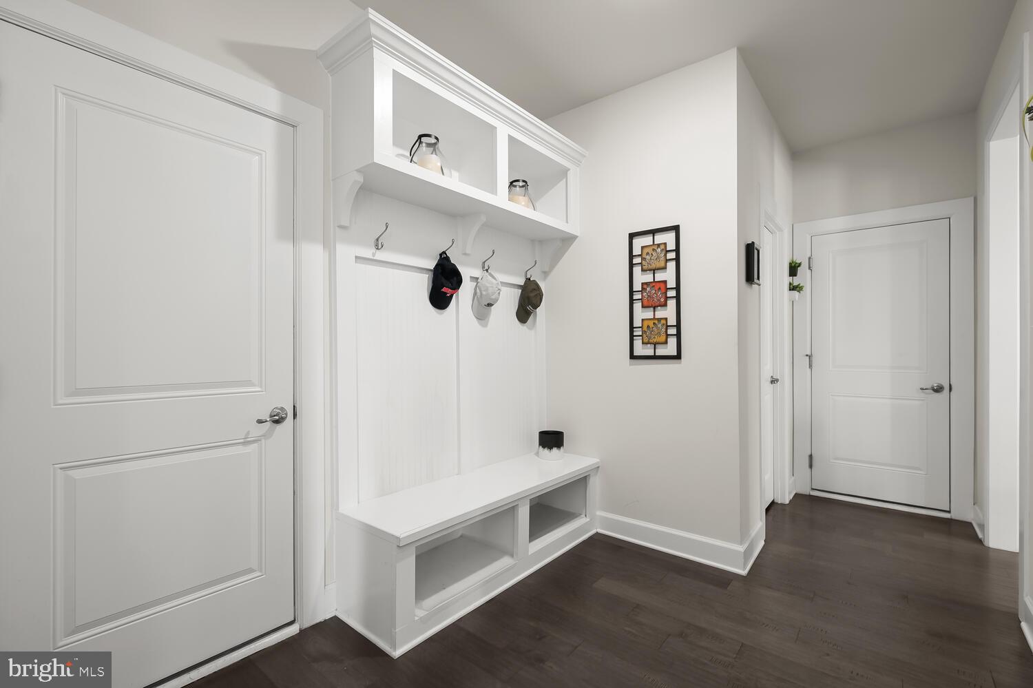 FAIRLANE FARM - Residential