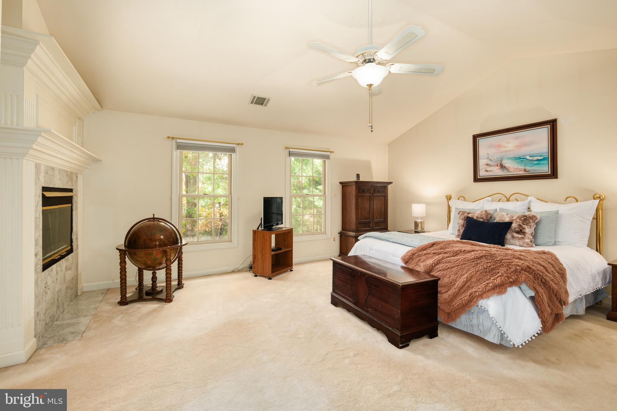 CROSSPOINTE - Residential