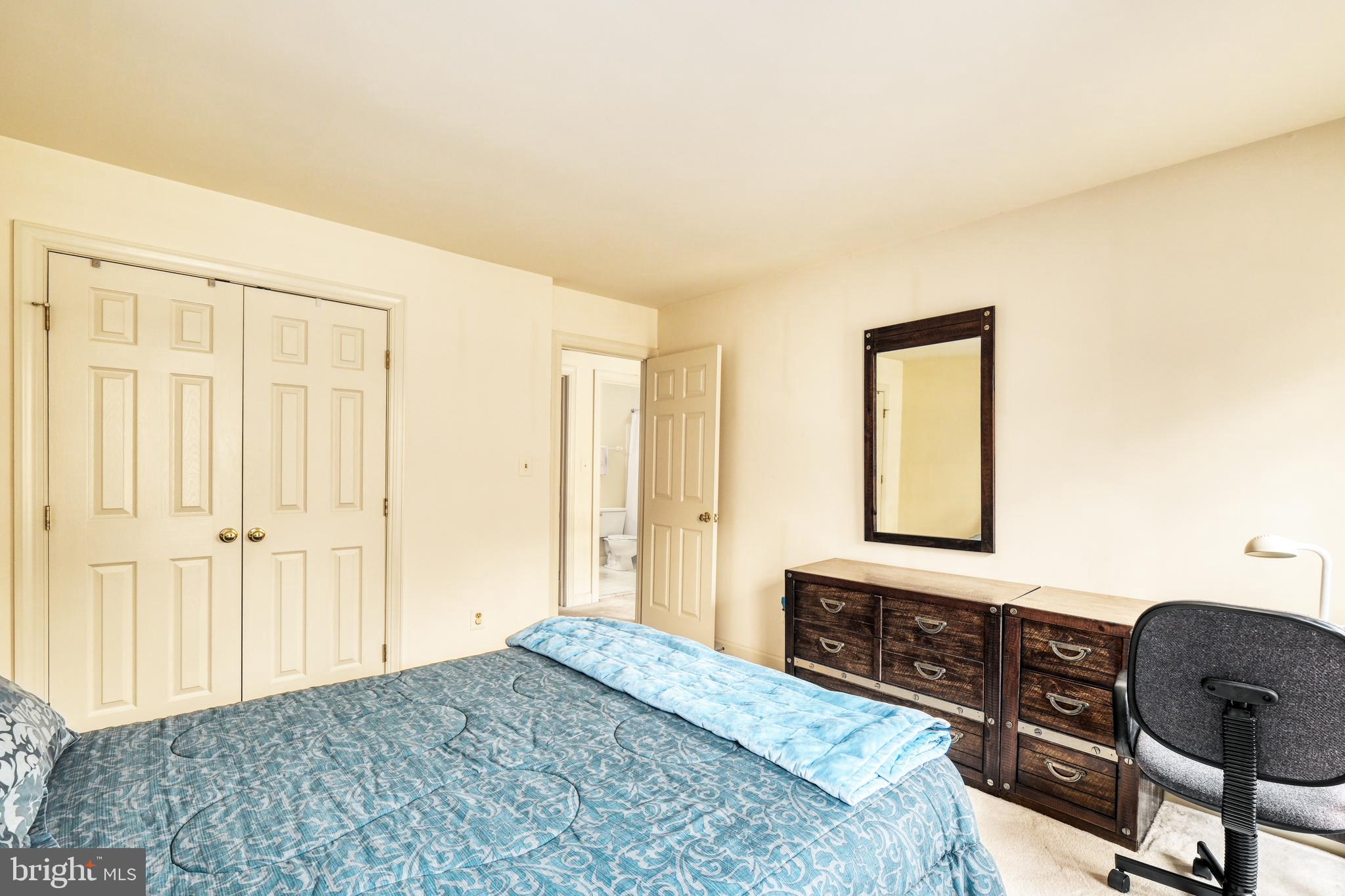 CROSSPOINTE - Residential