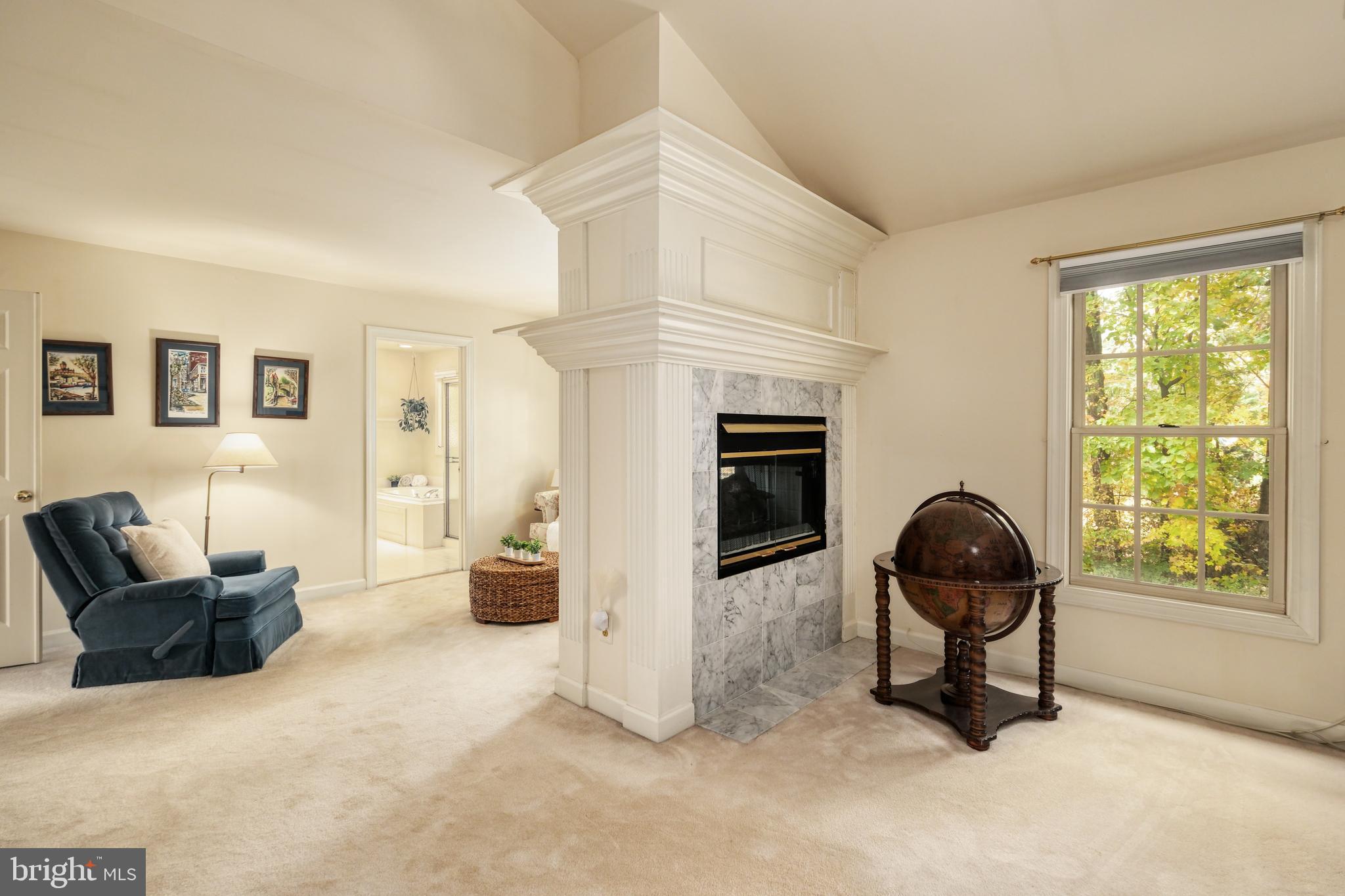 CROSSPOINTE - Residential