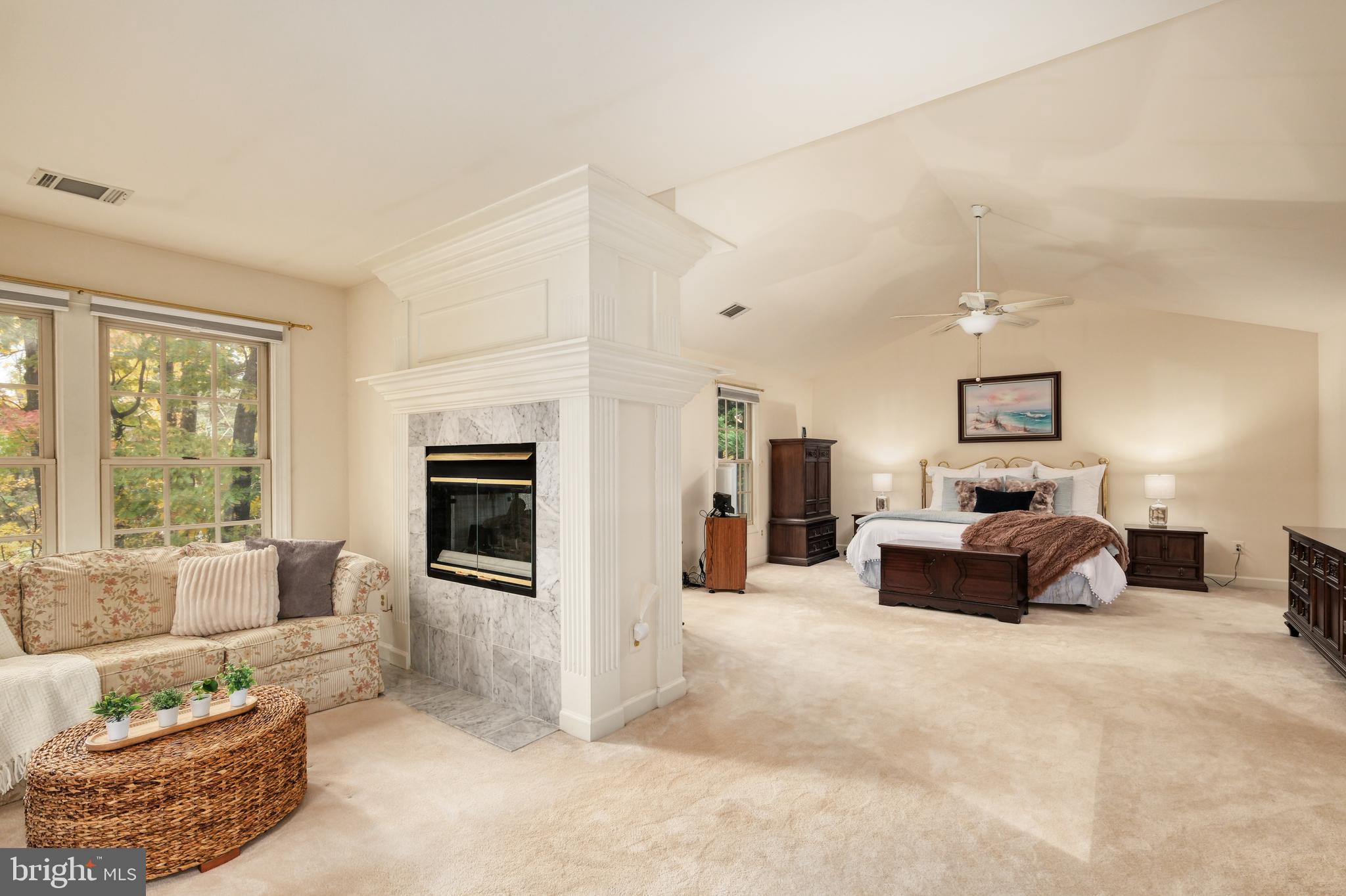 CROSSPOINTE - Residential