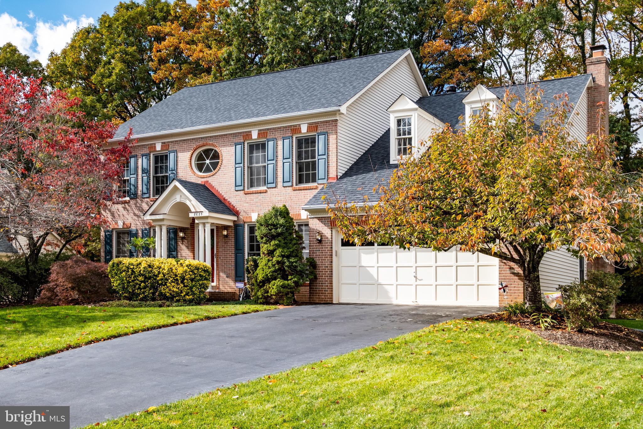 8625 OAK CHASE CIRCLE