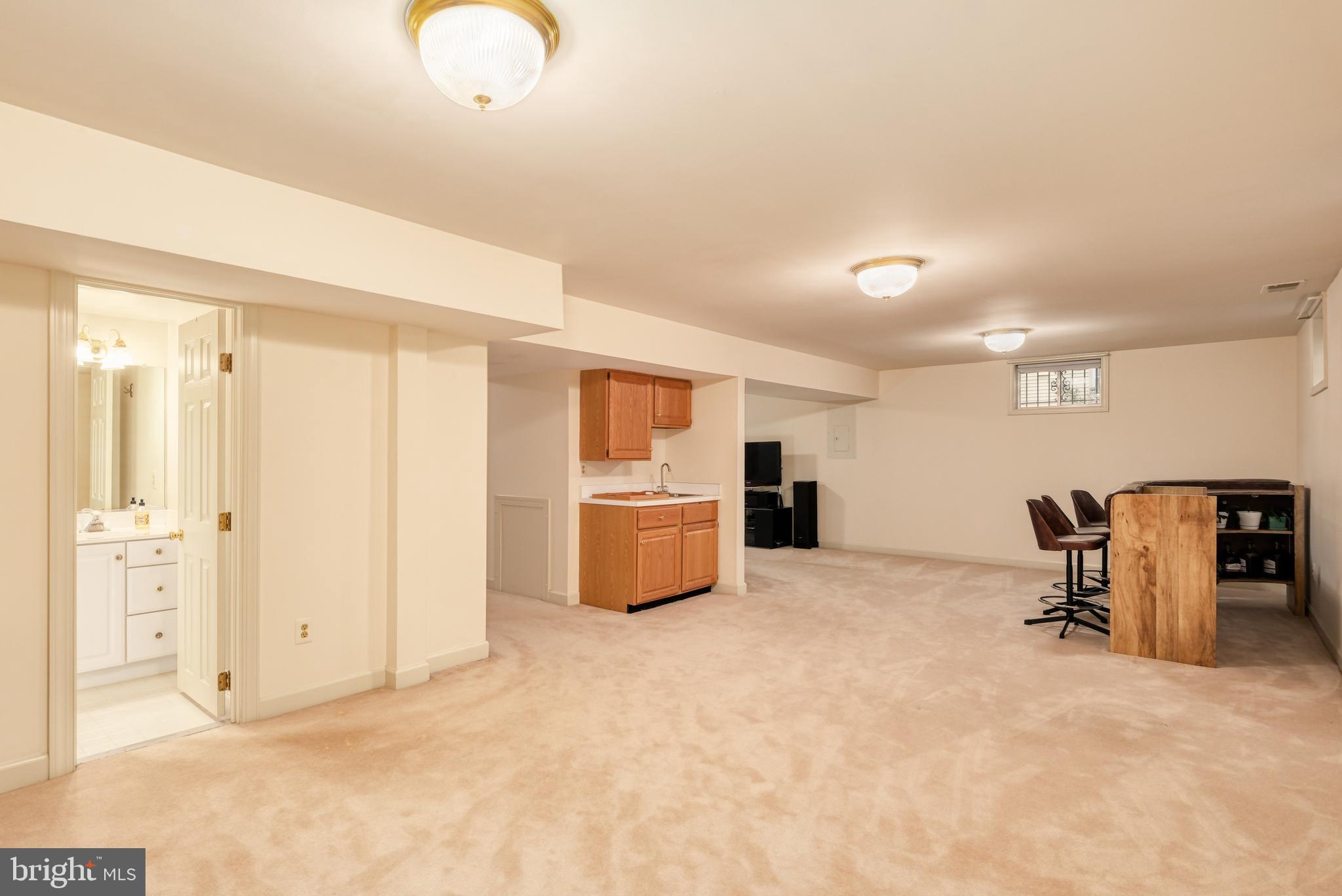 CROSSPOINTE - Residential