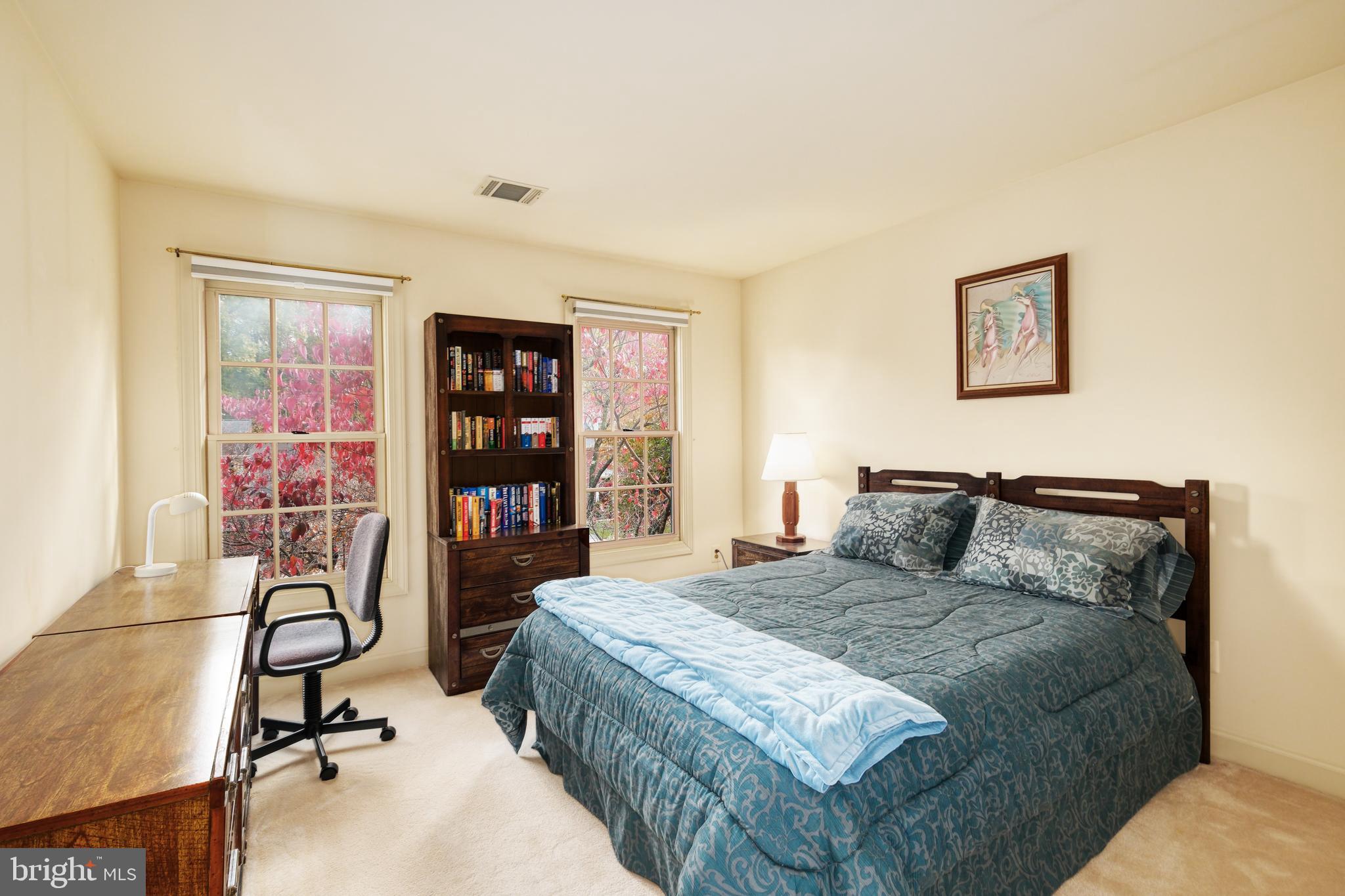 CROSSPOINTE - Residential