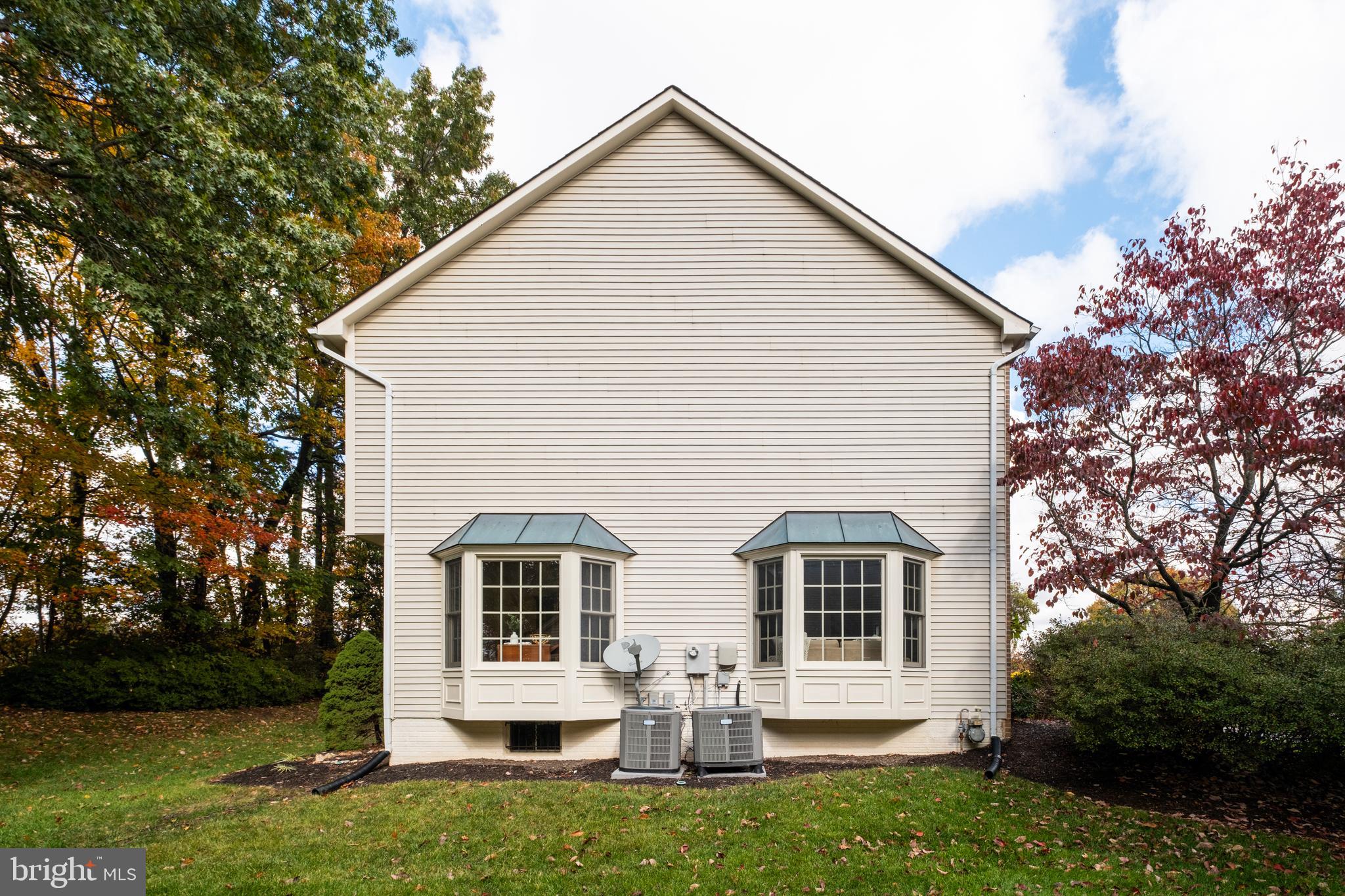 CROSSPOINTE - Residential