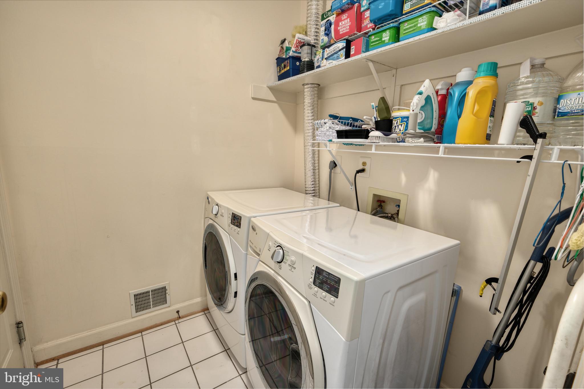 CROSSPOINTE - Residential