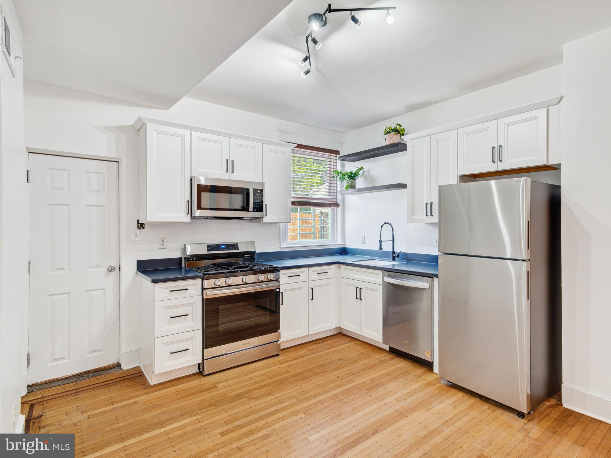 FISHTOWN - Residential Lease