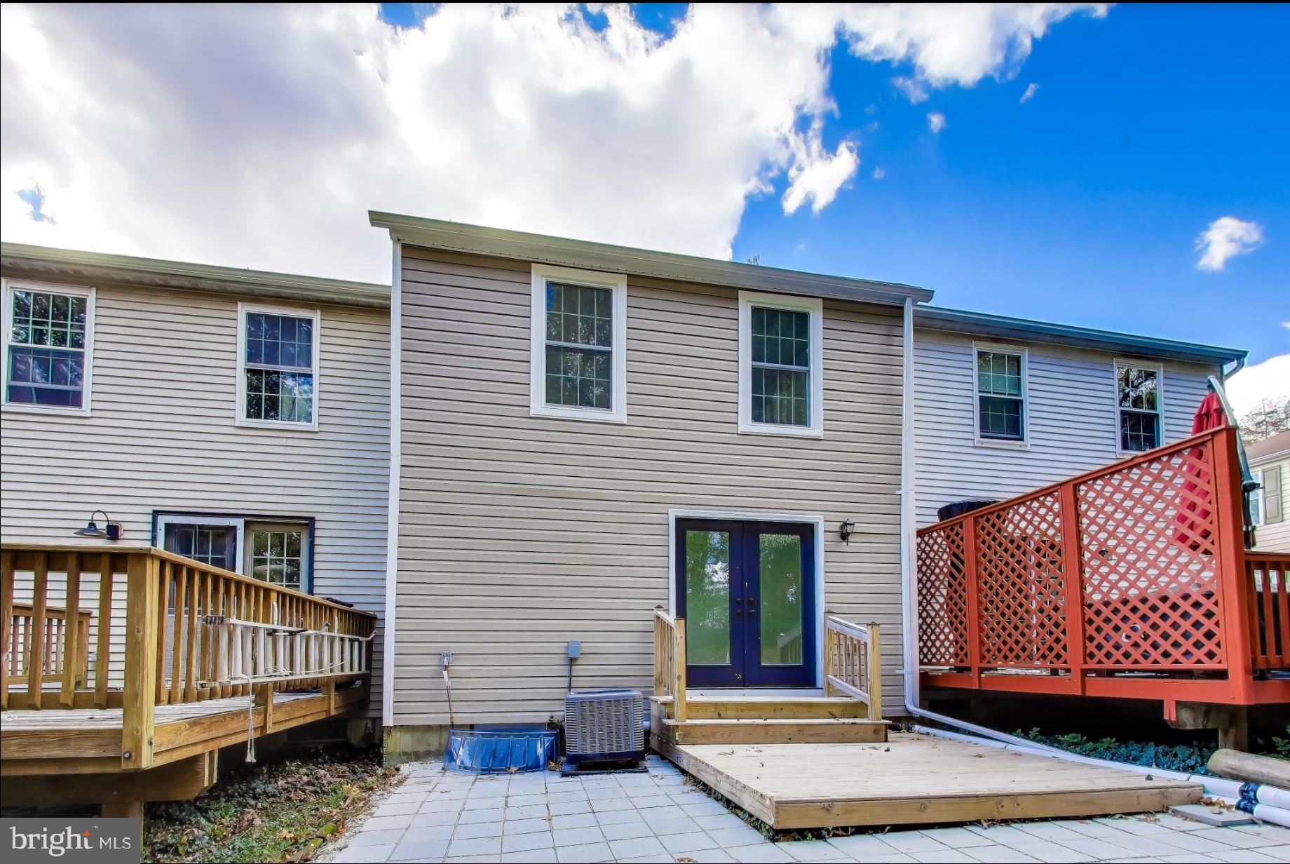 ROCKBURN COMMONS II - Residential