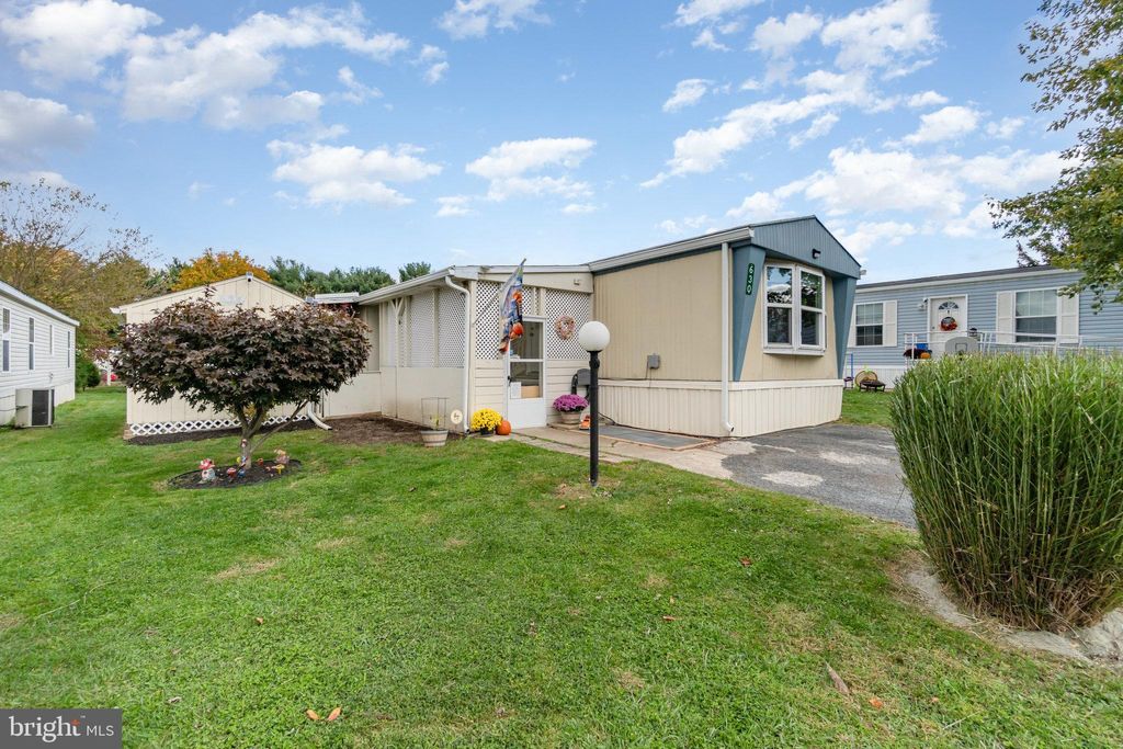Photo of 630 Palm City Park, ANNVILLE, PA 17003 (MLS # PALN2023390)