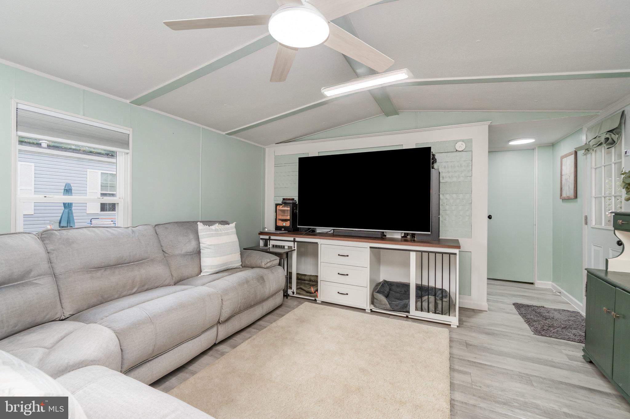 PALM CITY PARK - Residential