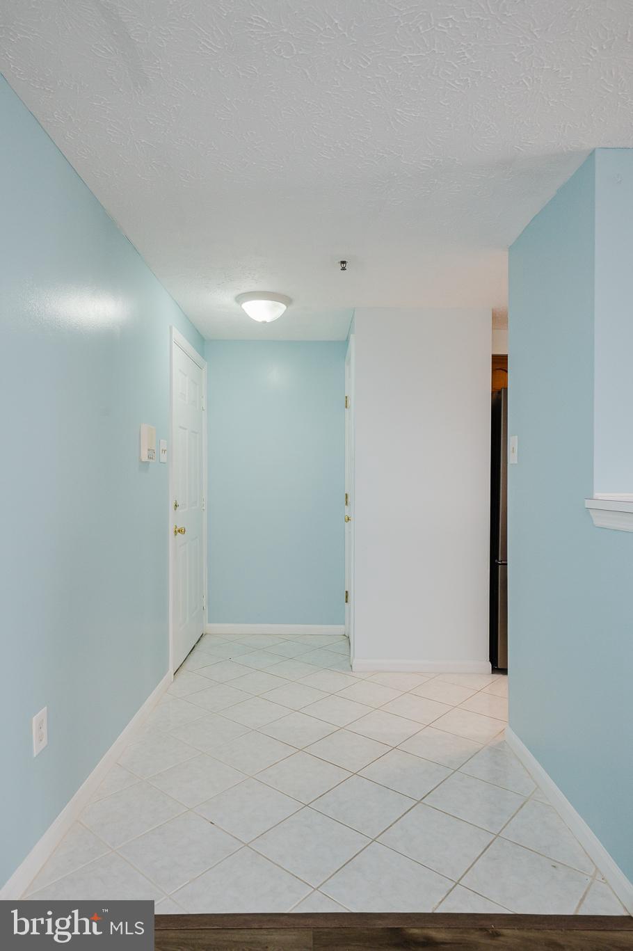 RIVERSIDE - Residential Lease