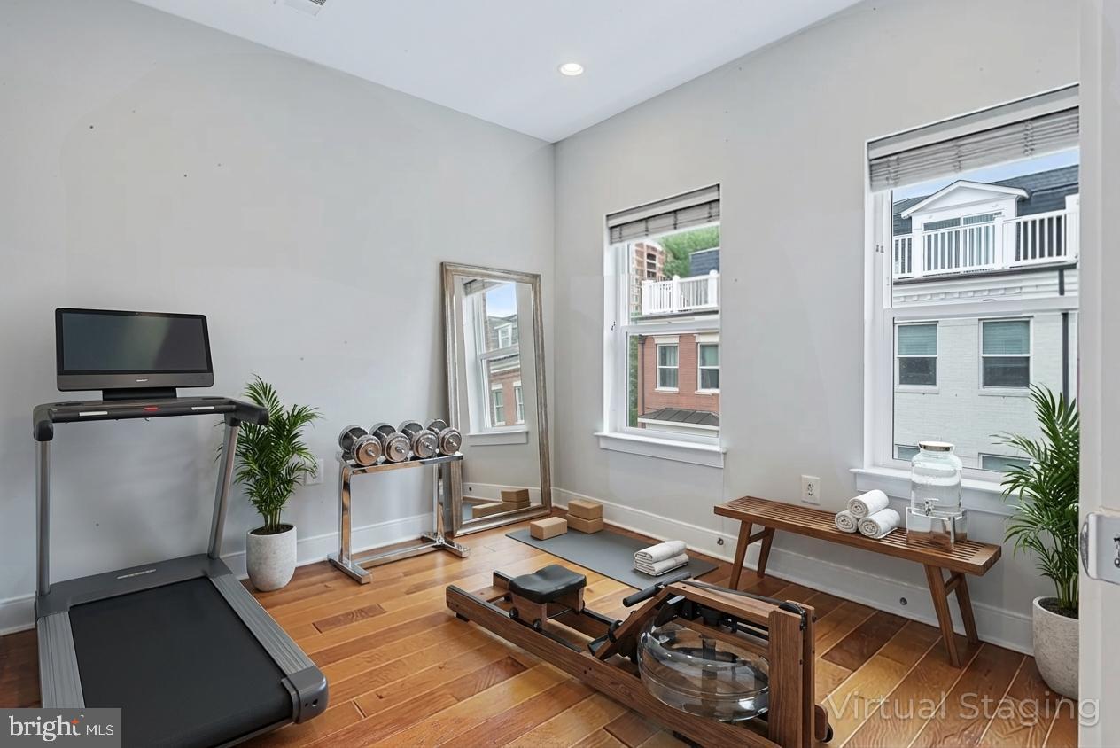 THE TOWNES AT GROSVENOR PLACE - Residential