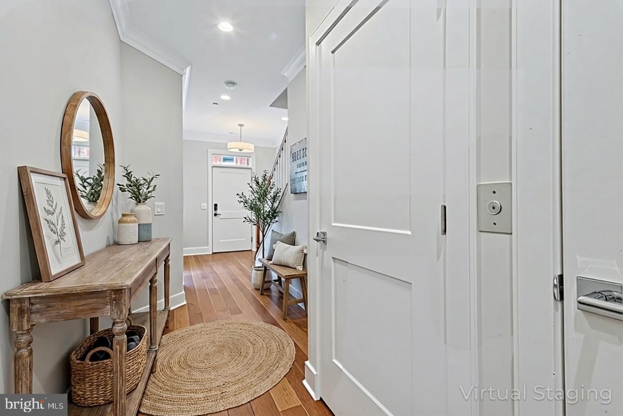 THE TOWNES AT GROSVENOR PLACE - Residential