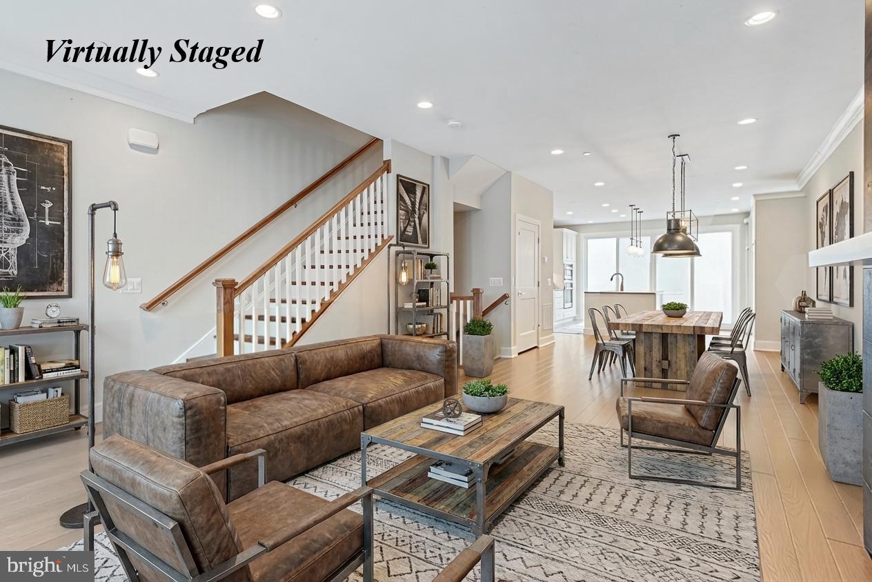 THE TOWNES AT GROSVENOR PLACE - Residential