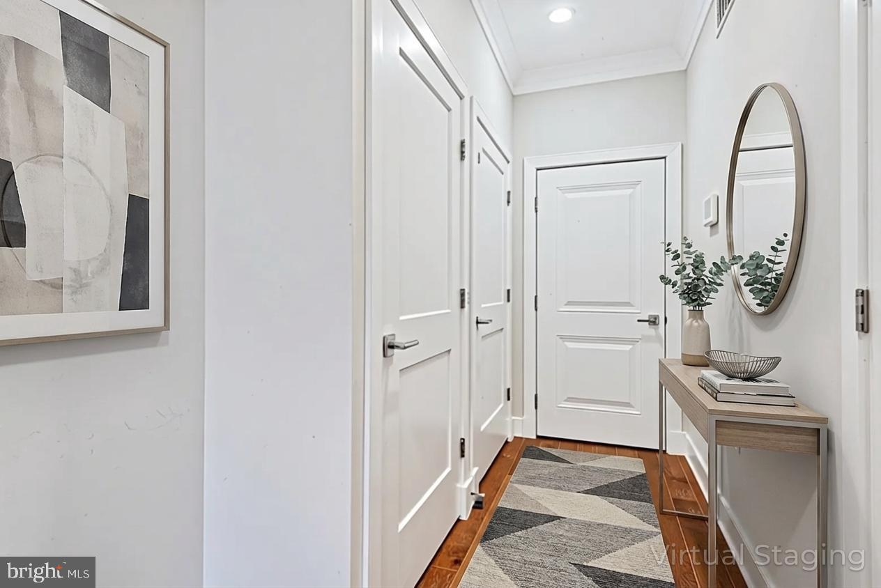 THE TOWNES AT GROSVENOR PLACE - Residential